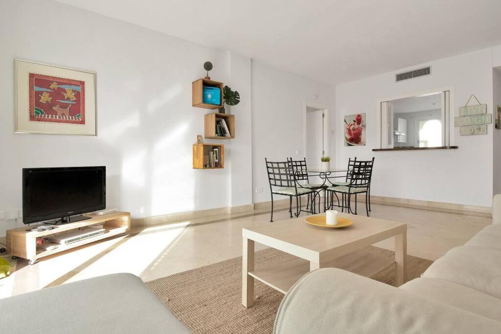 Apartment En Complejo Con Piscina Climatizada - El Presidente 234 *